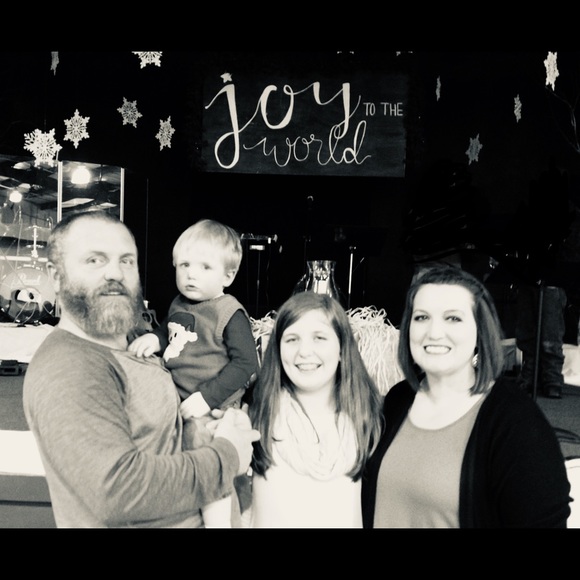 Meet your Posher, April - Picture 2 of 2